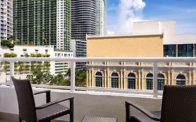 Doubletree By Hilton Grand Hotel Biscayne Bay